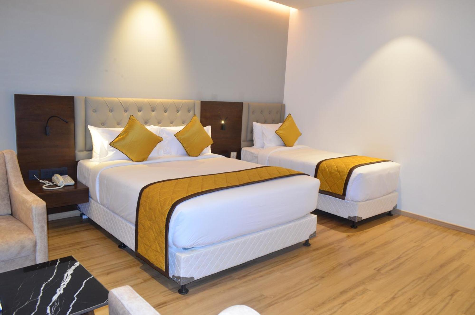 The Aurum Subrahmanya Exterior foto